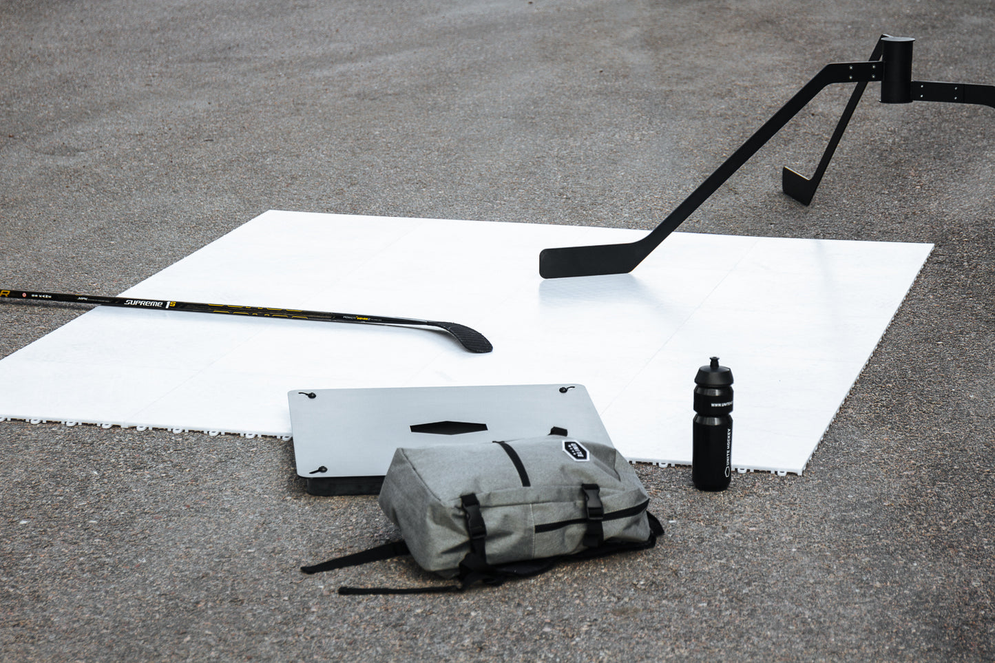 Plastis Hockey – Revêtement plastique modulaire pour entraînement de hockey (2,1–21 m²)