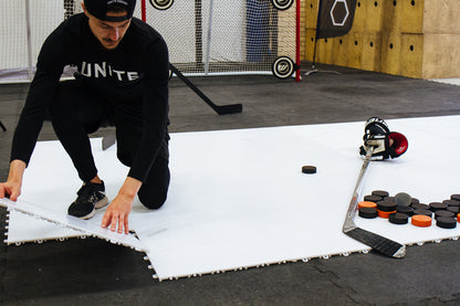 Plastis Hockey – Revêtement plastique modulaire pour entraînement de hockey (2,1–21 m²)
